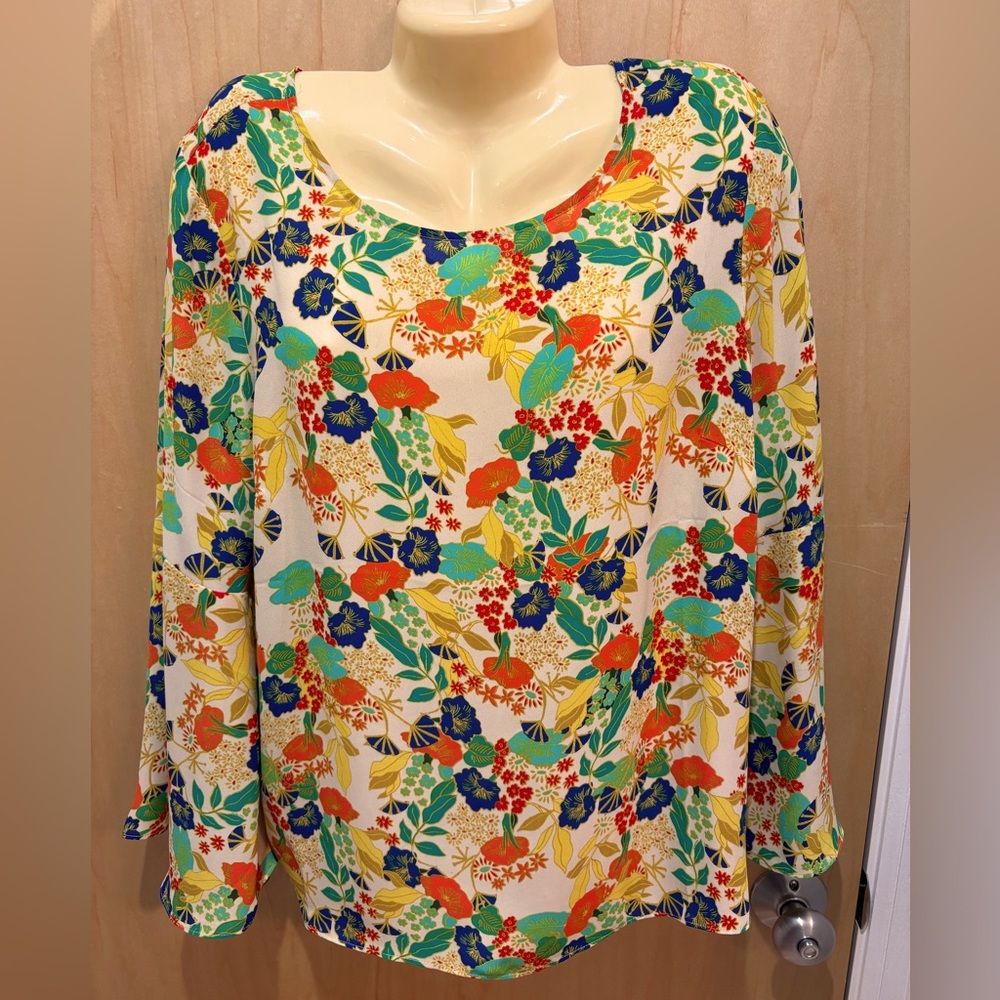 Beautiful Rose + Olive Bell Sleeve Top